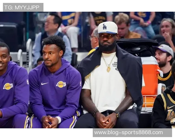 詹姆斯祝贺蒂耶罗生涯首分称这是众多扣篮中的第一记