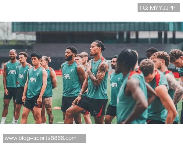 萨拉赫健身房训练照曝光腹肌线条引发粉丝热议与赞叹